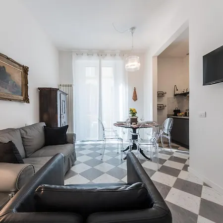 Stradivari Apartment Florenz